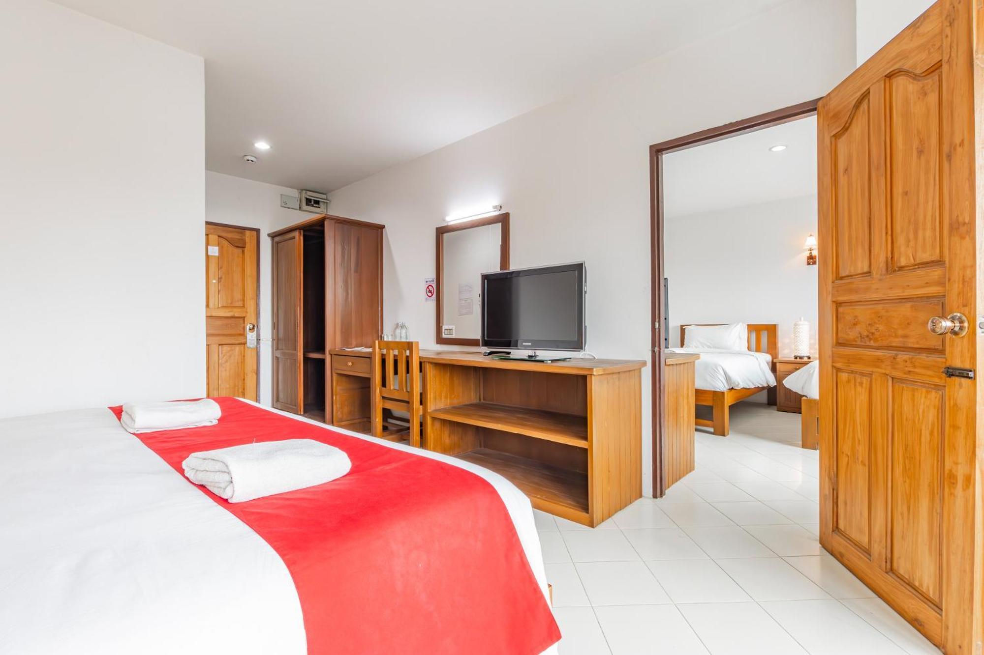 Budget Stars Hotel Chiang Mai Esterno foto