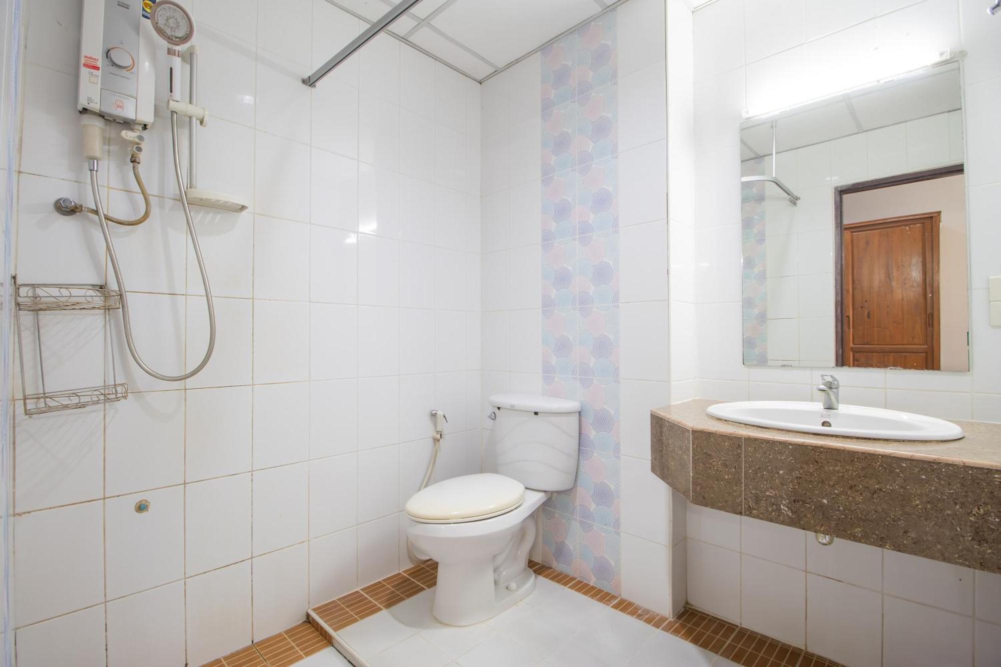 Budget Stars Hotel Chiang Mai Esterno foto