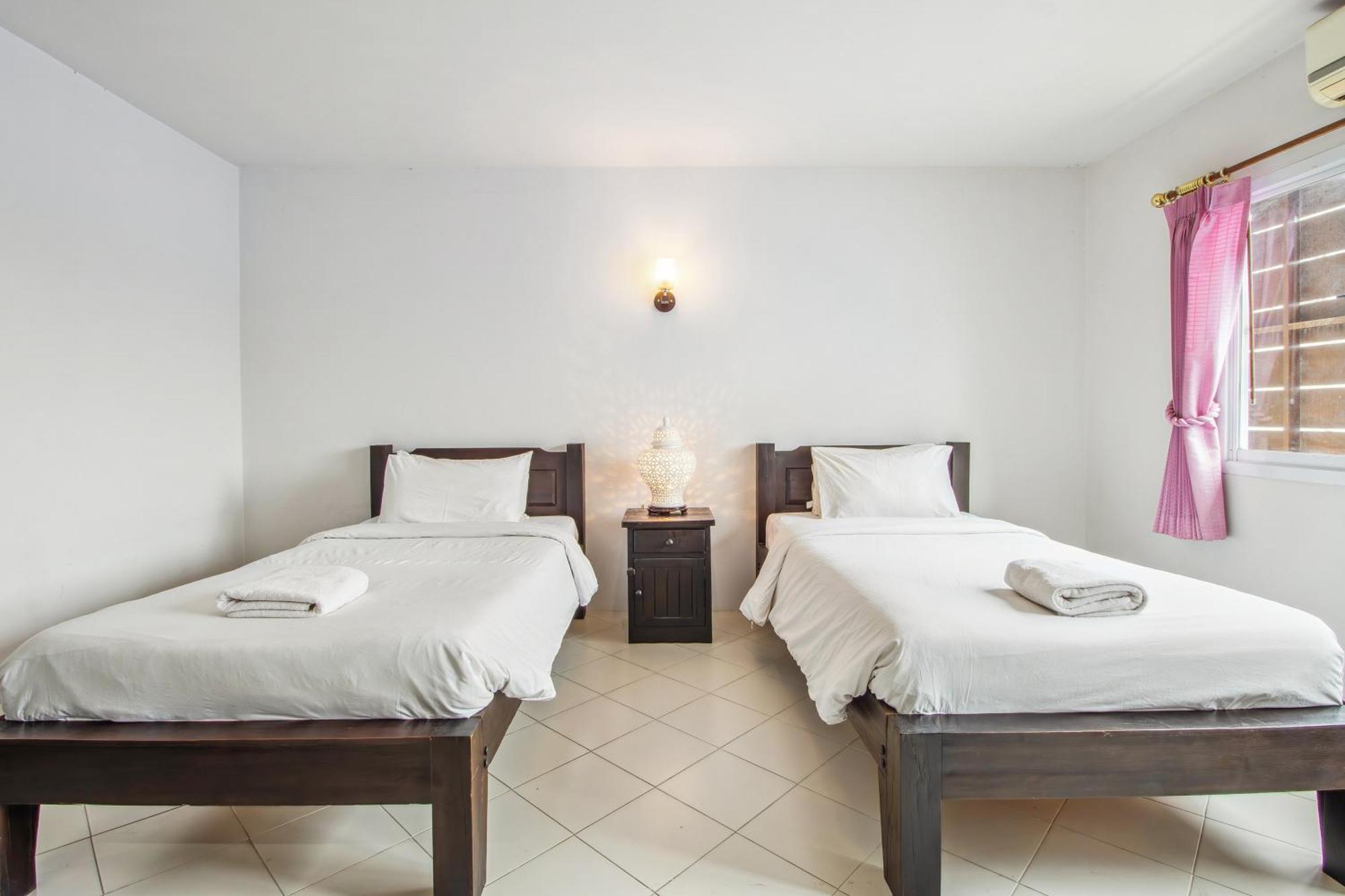 Budget Stars Hotel Chiang Mai Esterno foto
