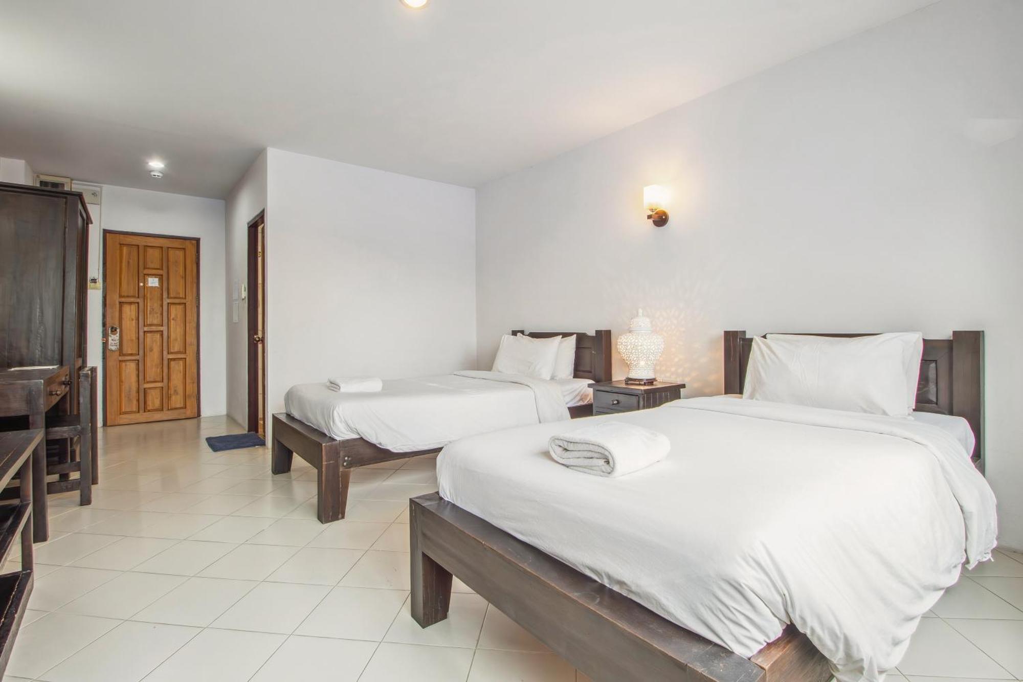 Budget Stars Hotel Chiang Mai Esterno foto