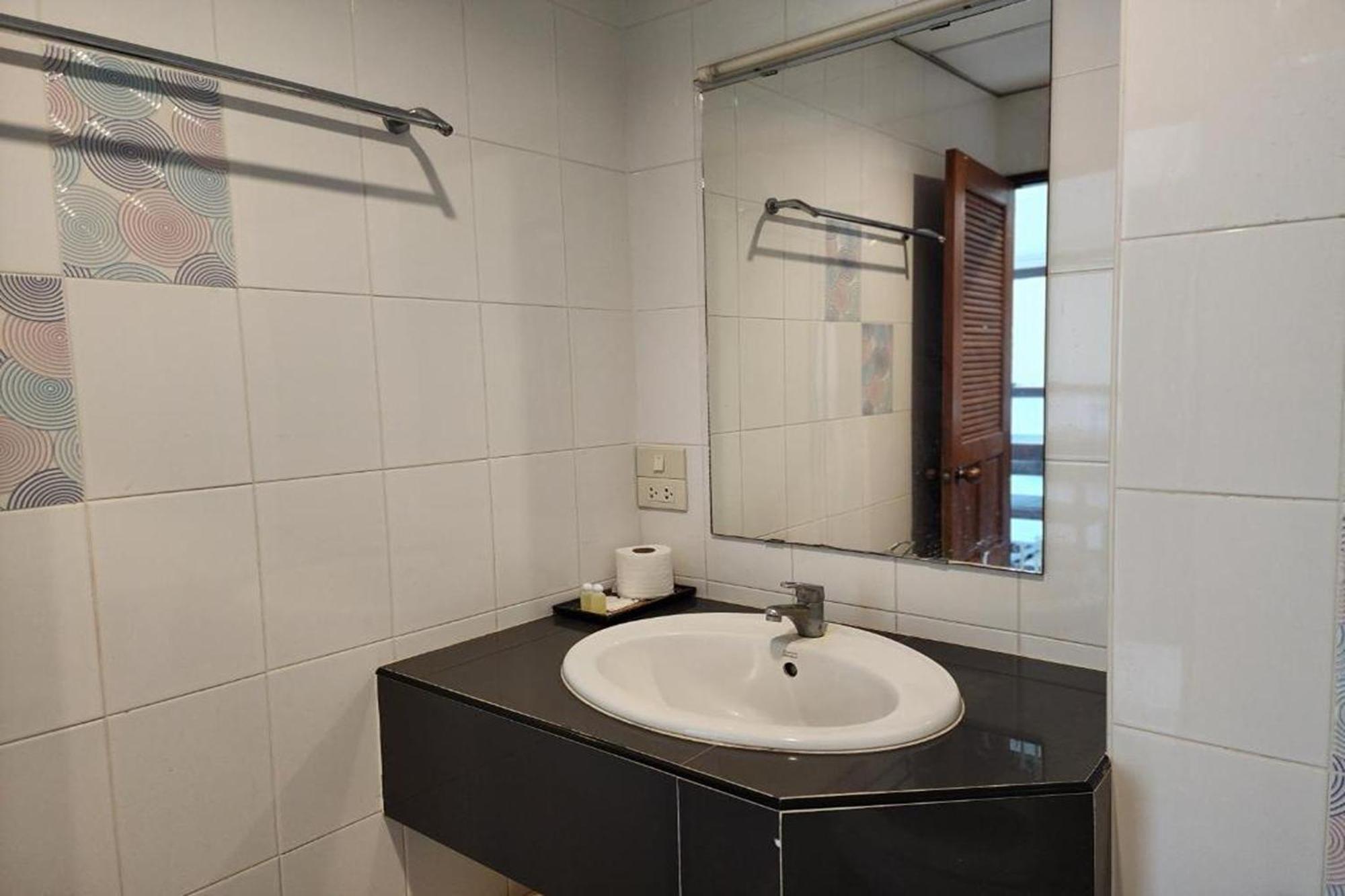 Budget Stars Hotel Chiang Mai Esterno foto