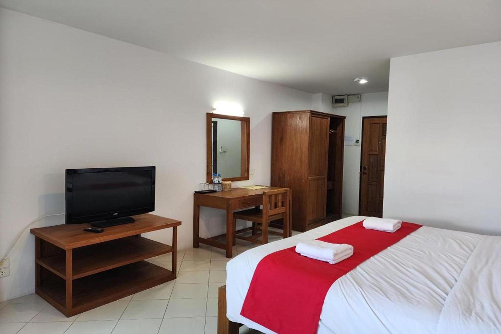 Budget Stars Hotel Chiang Mai Esterno foto